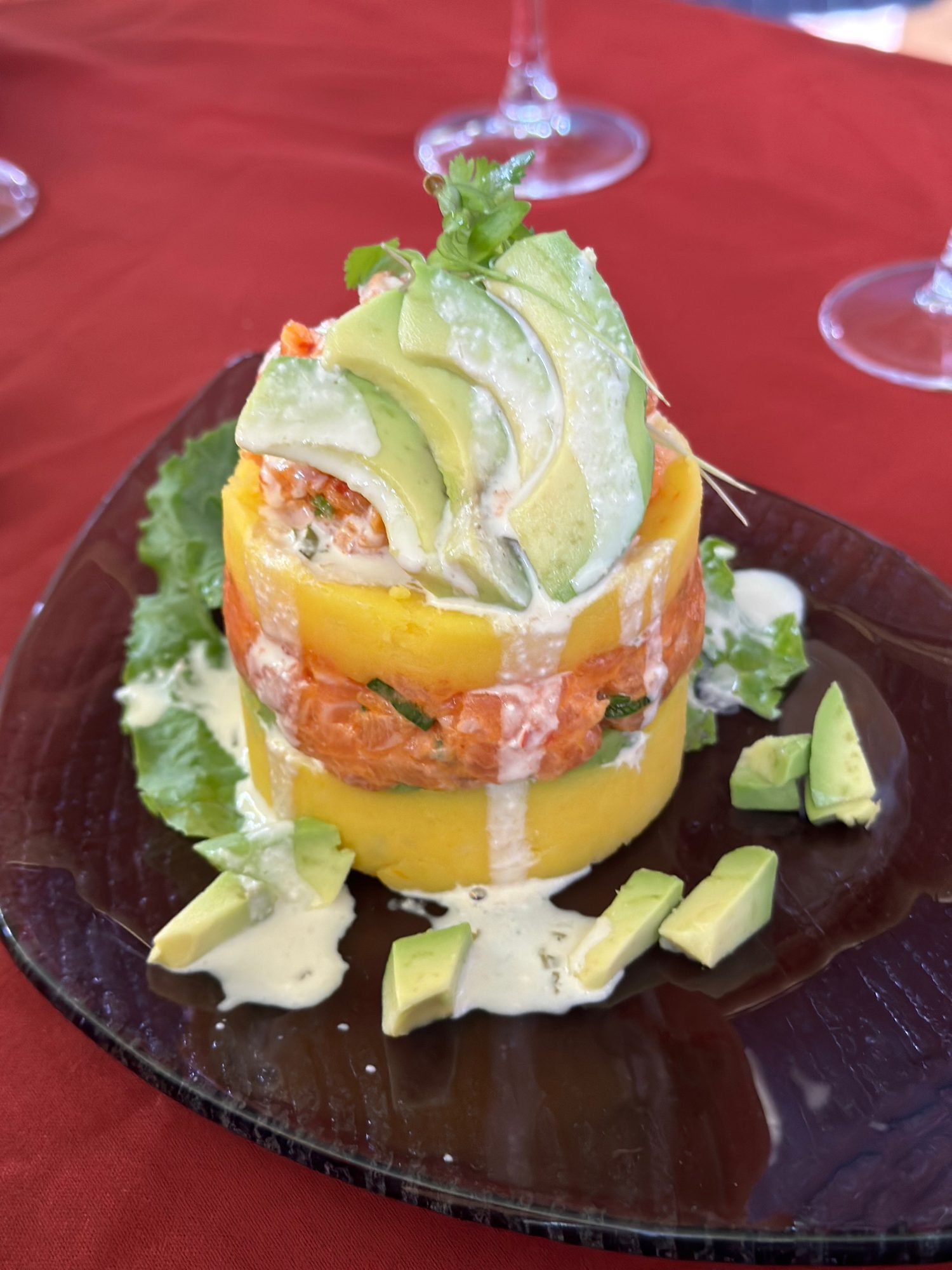 Causa de tartar de salmón